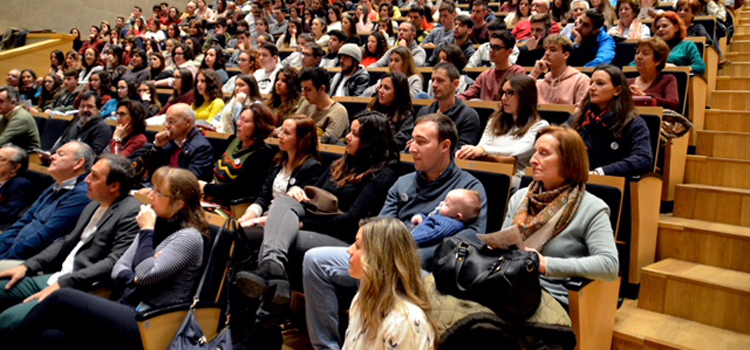 Noticia Más de 250 personas participan en la Jornada de Neurocientíficas celebrada en San Fernando
